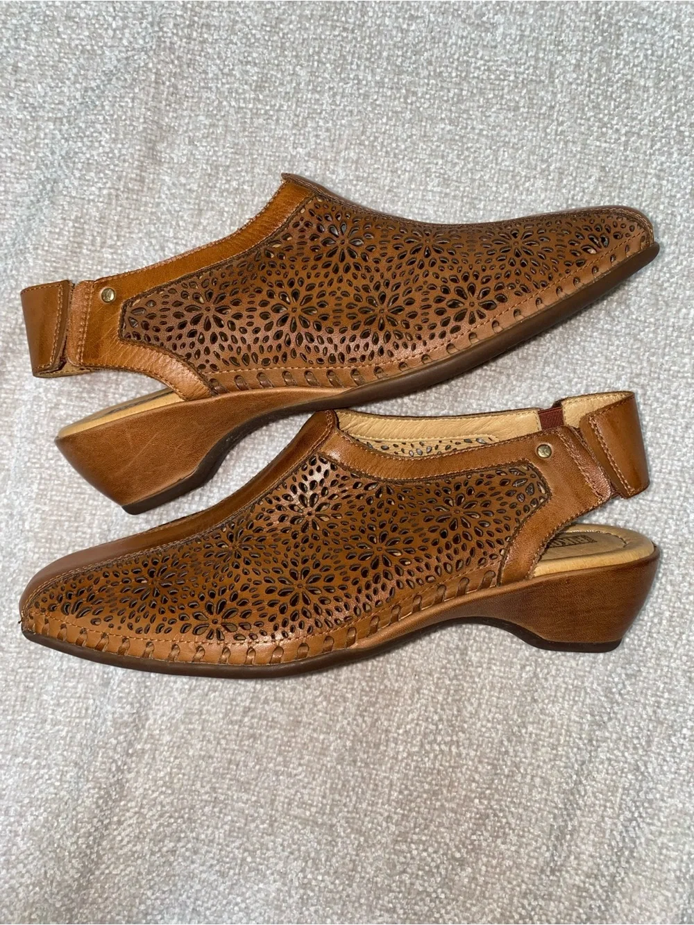 Pikolinos Romana Perforated Leather Wedge Sandal Brandy EU 39 (9)